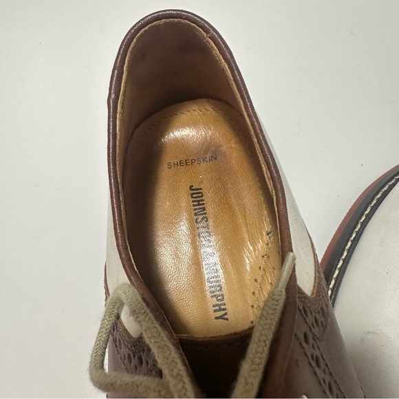 Johnston and Murphy sheepskin Two-Tone Men's Oxford Shoes - Picture 3 of 7